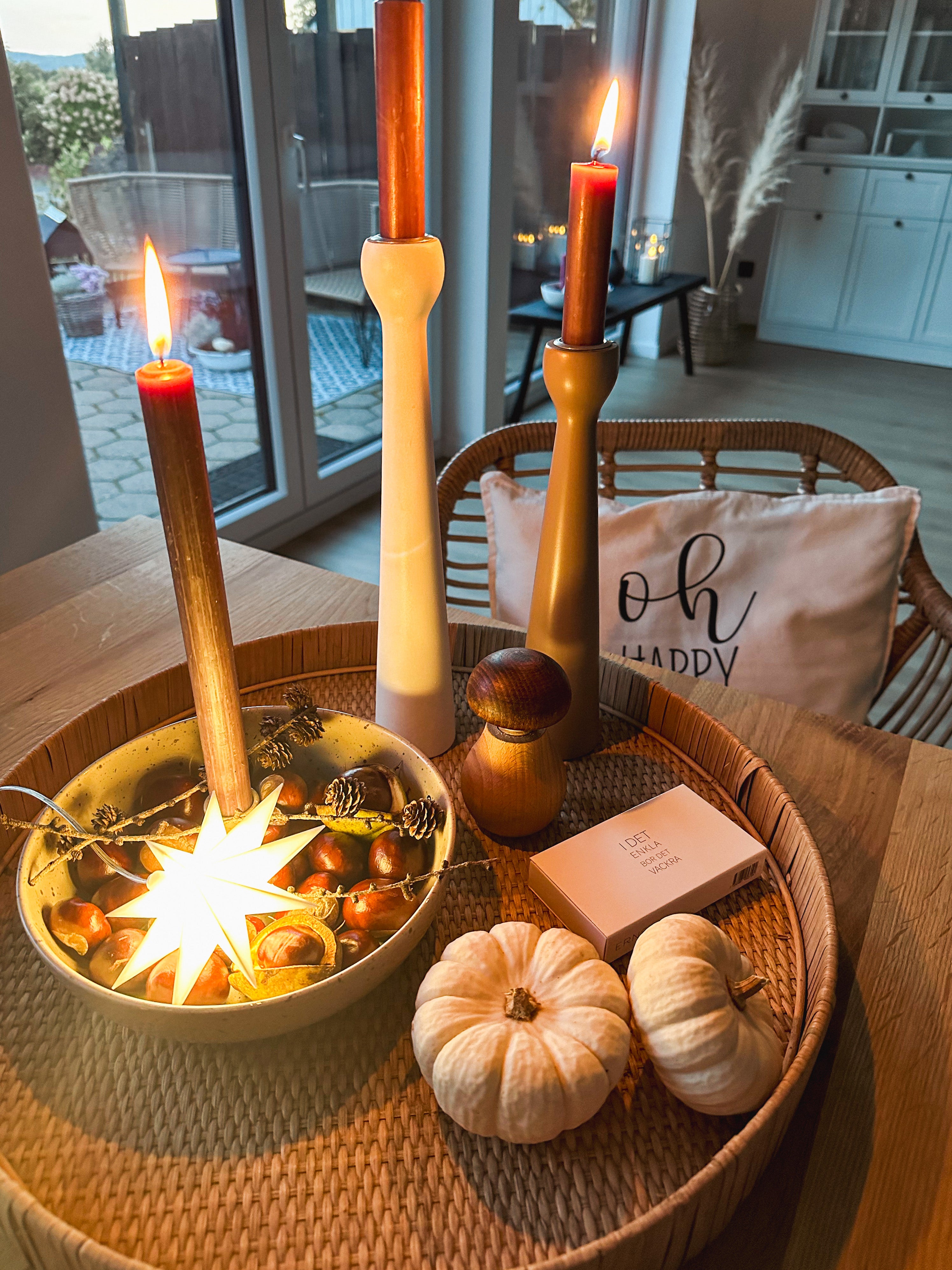 LED Leuchtstern/ Fensterstern 9 Zacken, weiß  Ø 11,5 cm mit Batteriefach und Timer