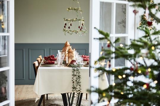 Zederngirlande mit Zapfen - 1,80 m