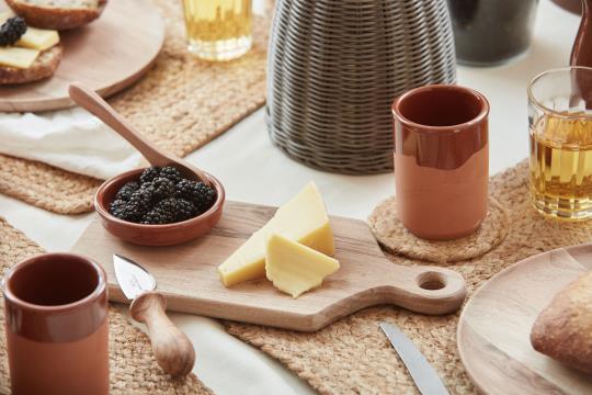 Schneidebrett mit schrägem Top Akazienholz - 30 cm