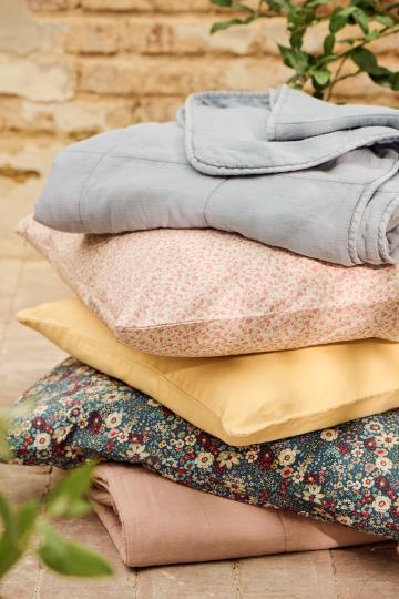 Kissenbezug Kissenbezug mit kleinen rosa Blumen - 60 x 60 cm