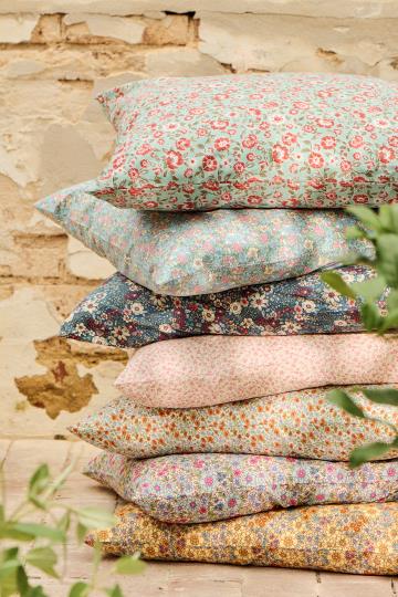 Kissenbezug Kissenbezug mit kleinen rosa Blumen - 60 x 60 cm