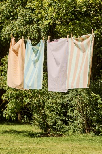 Geschirrtuch Linea mit mustard und hellrosa schmalen Streifen