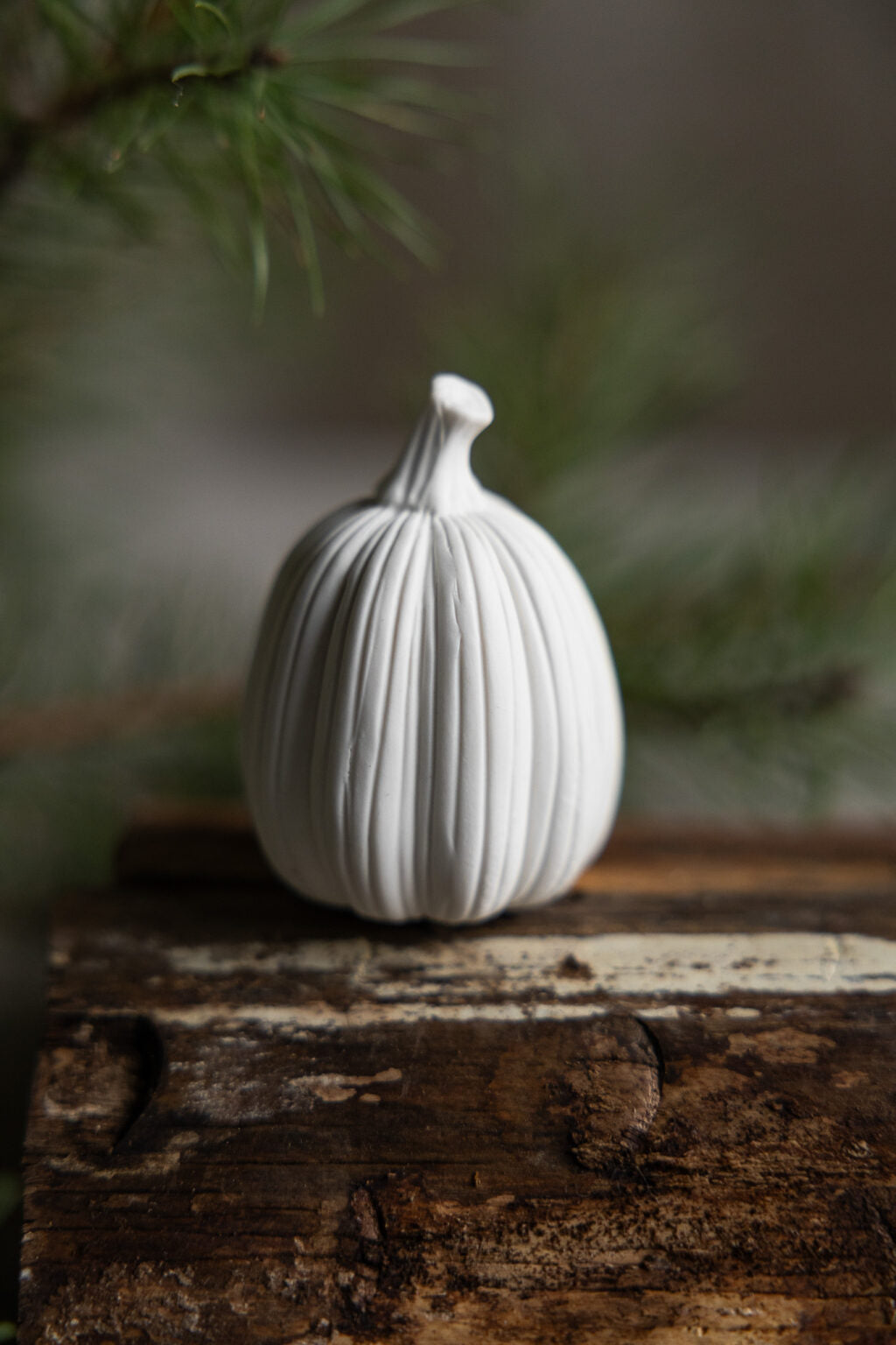 Kürbis TRANHULT aus Keramik - weiß