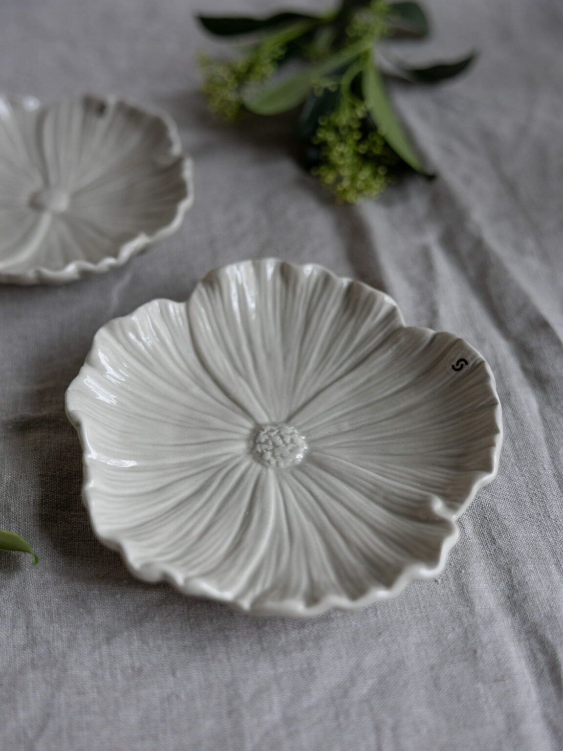 Teller/ Tablett Blomster beige - 15 cm