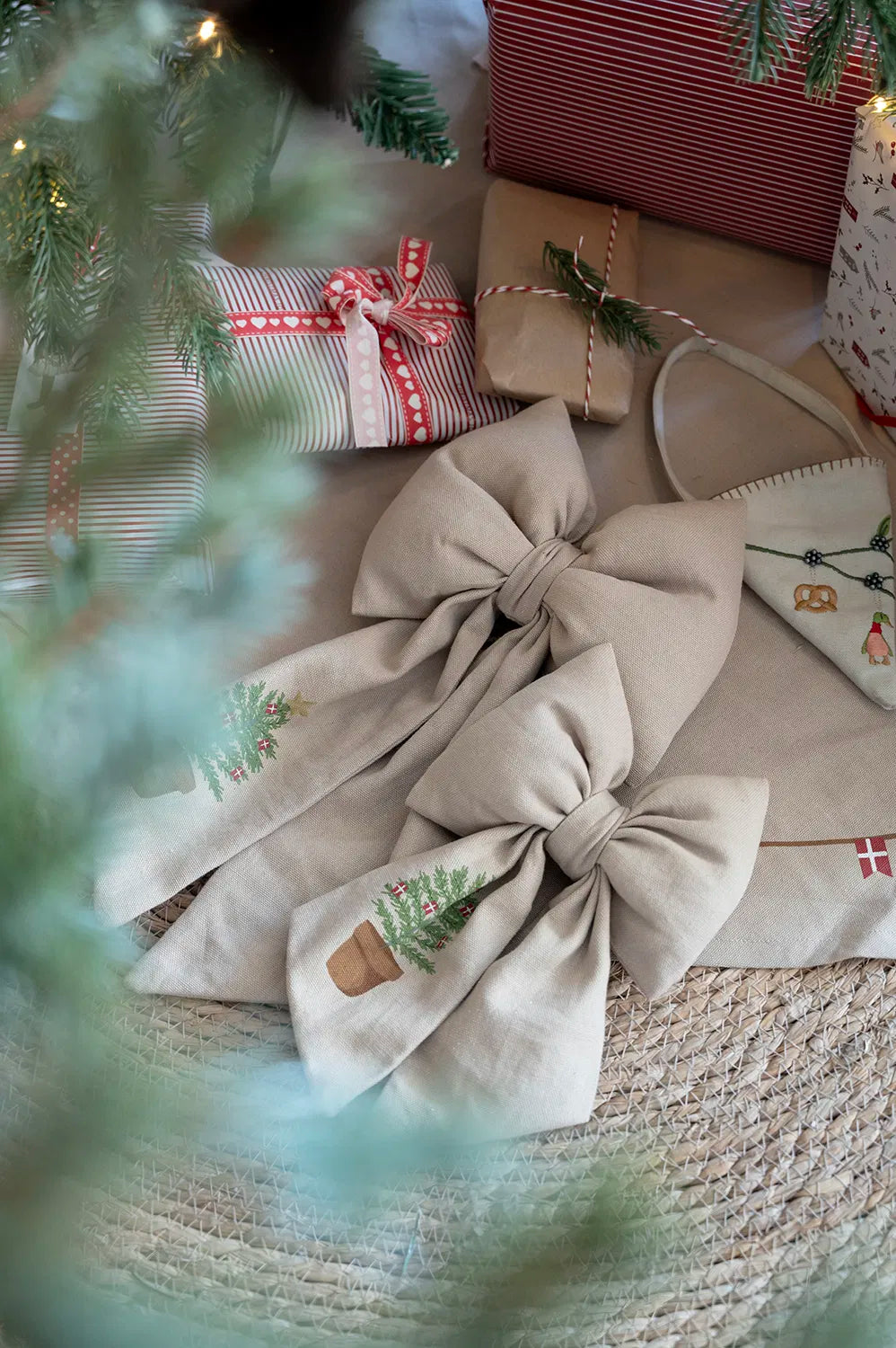 Dekoschleife zum Hängen, Natur mit Tannenbaum, Schleife Large -30 cm