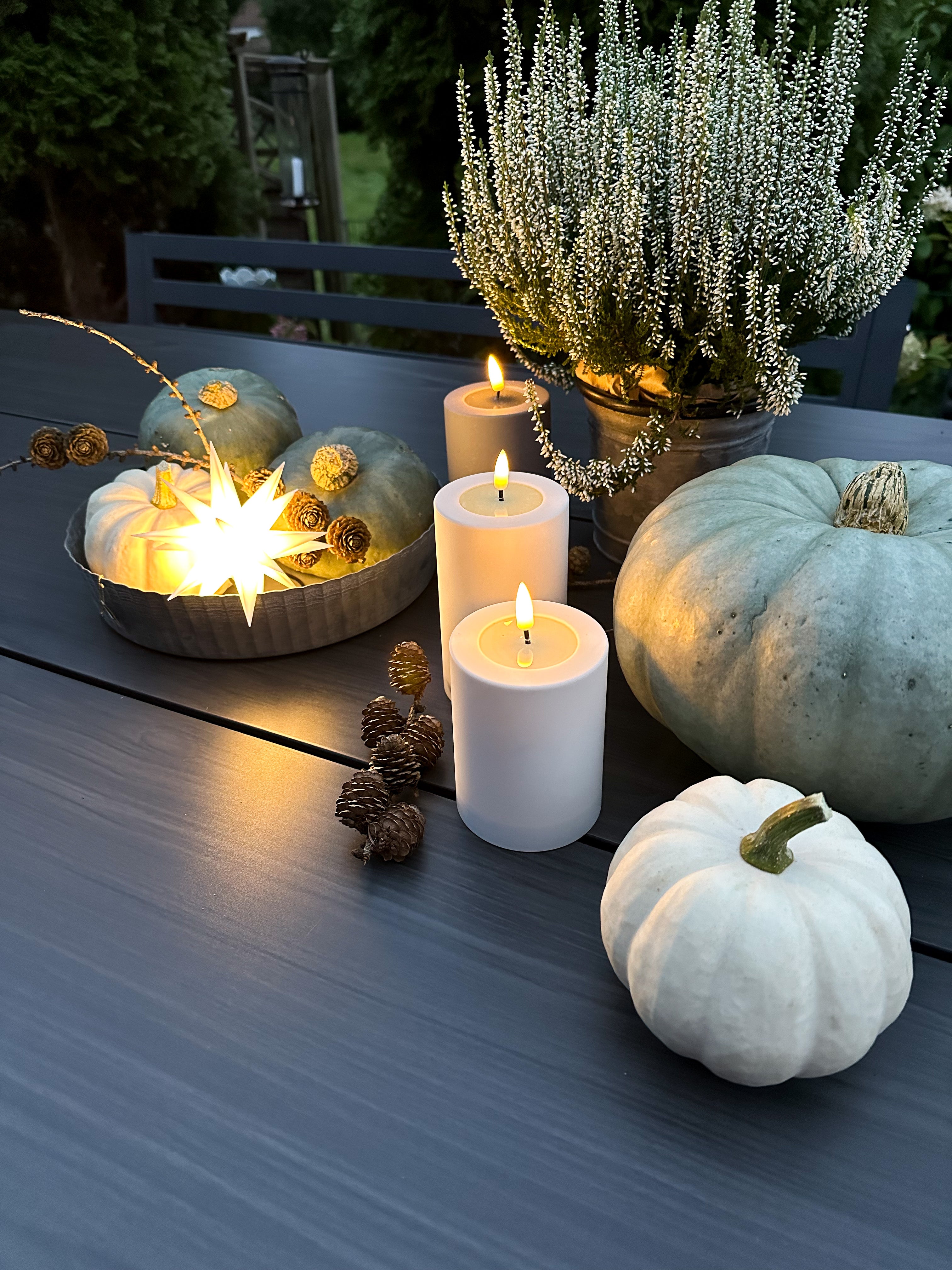 Outdoor LED Leuchtstern/ Mini-Kunststoffstern für aussen , weiß  Ø 12cm mit Batteriefach und Timer