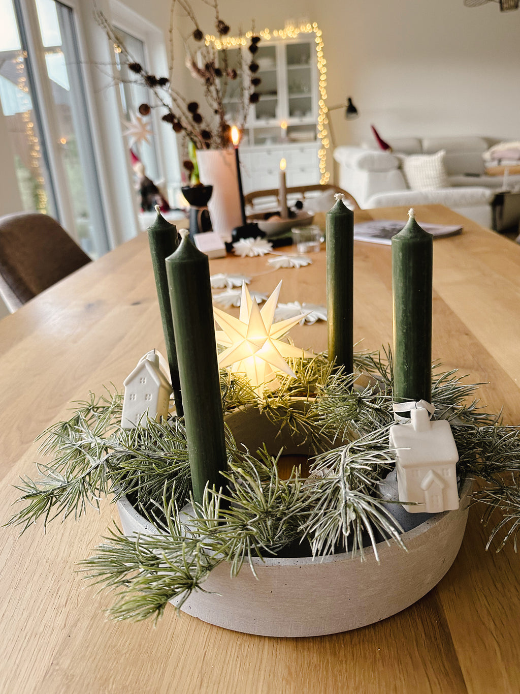 LED Leuchtstern/ Mini-Stern 18 Zacken, für Indoor weiß  Ø 12cm mit Batteriefach und Timer