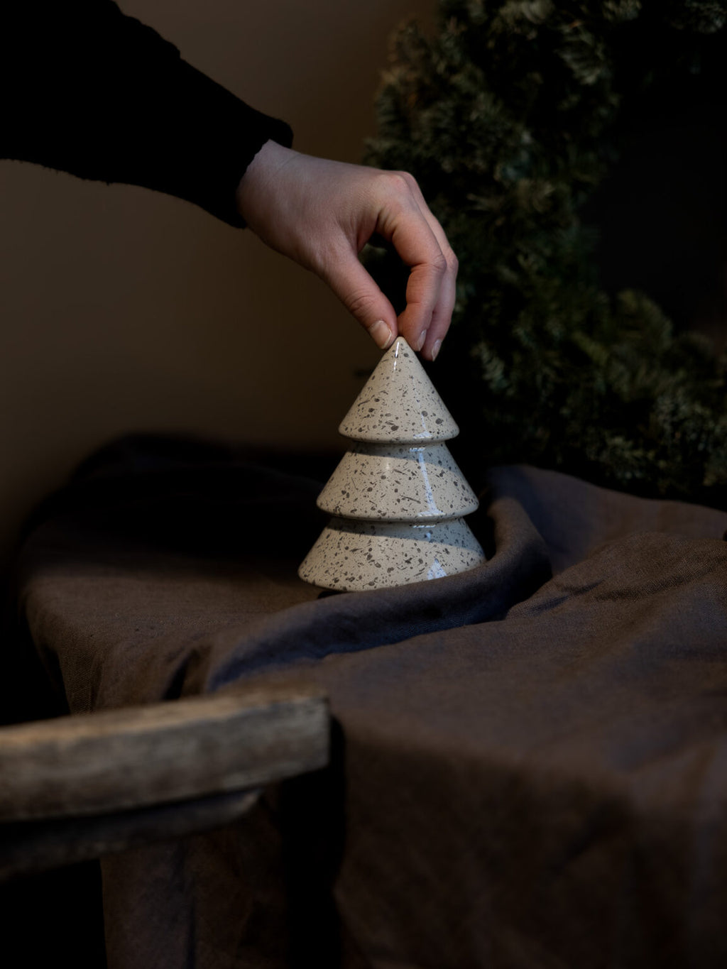 Tanne GRANSHULT glasierte Keramik, natur Tannenbaum - 14,5 cm