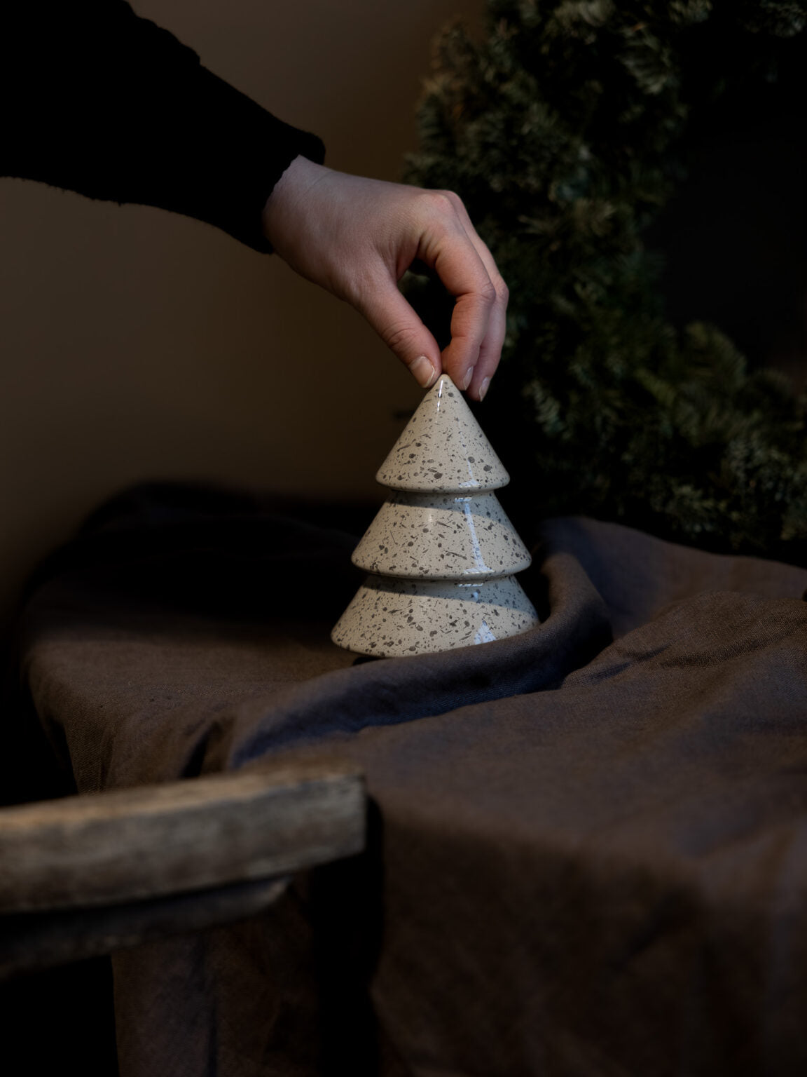 Tanne GRANSHULT glasierte Keramik, natur Tannenbaum - 14,5 cm