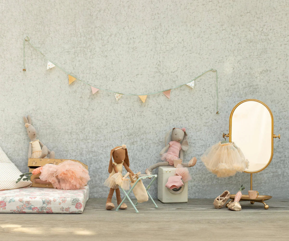 Hase/ Kaninchen, Größe 2 - Mädchen Ballettanzug und Rock, rosa - 24 cm