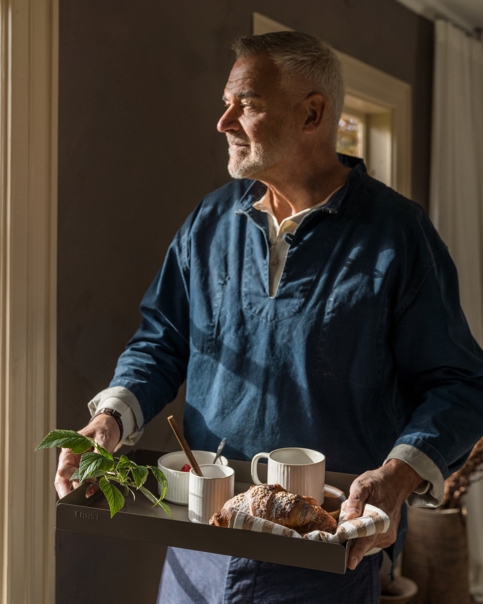 Tablett aus Metall, cremeweiß - 45 cm