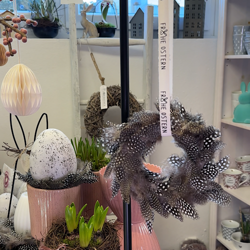 Kranz Perlhuhnfedern, natur -  Ø 12 cm