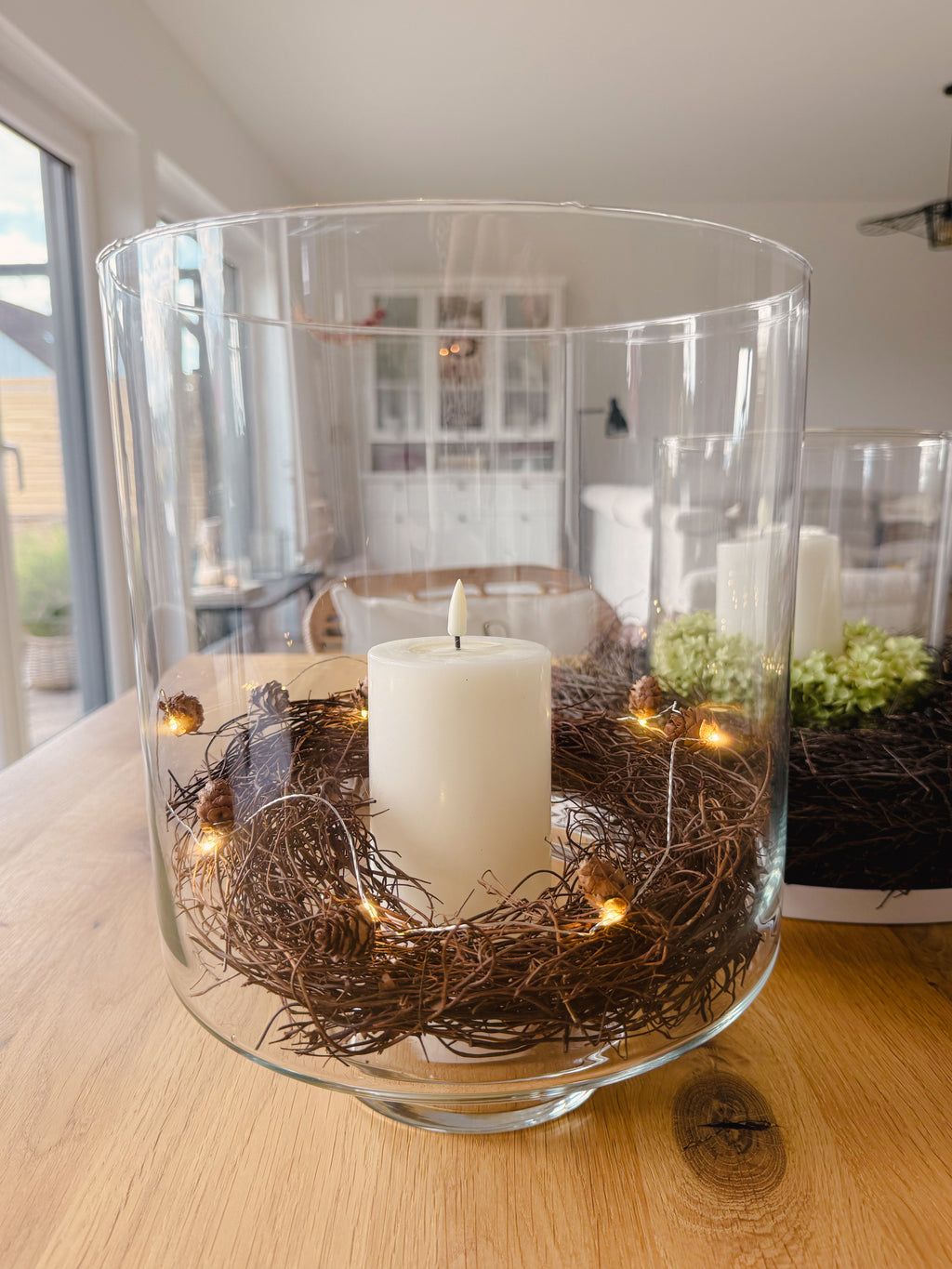 Vase mit Fuß, Glas- 30 cm