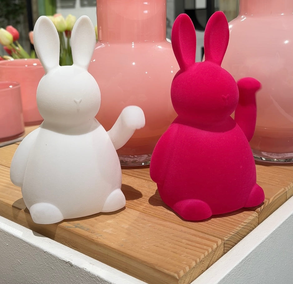 Winke Hase Kunststoff beflockt, 20 cm - weiß