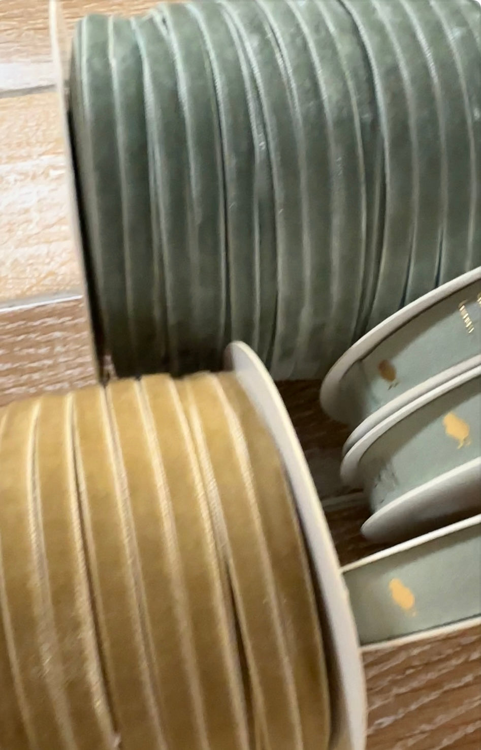 2 Meter Band Samtband, 6 mm breit, salbei - Geschenkband