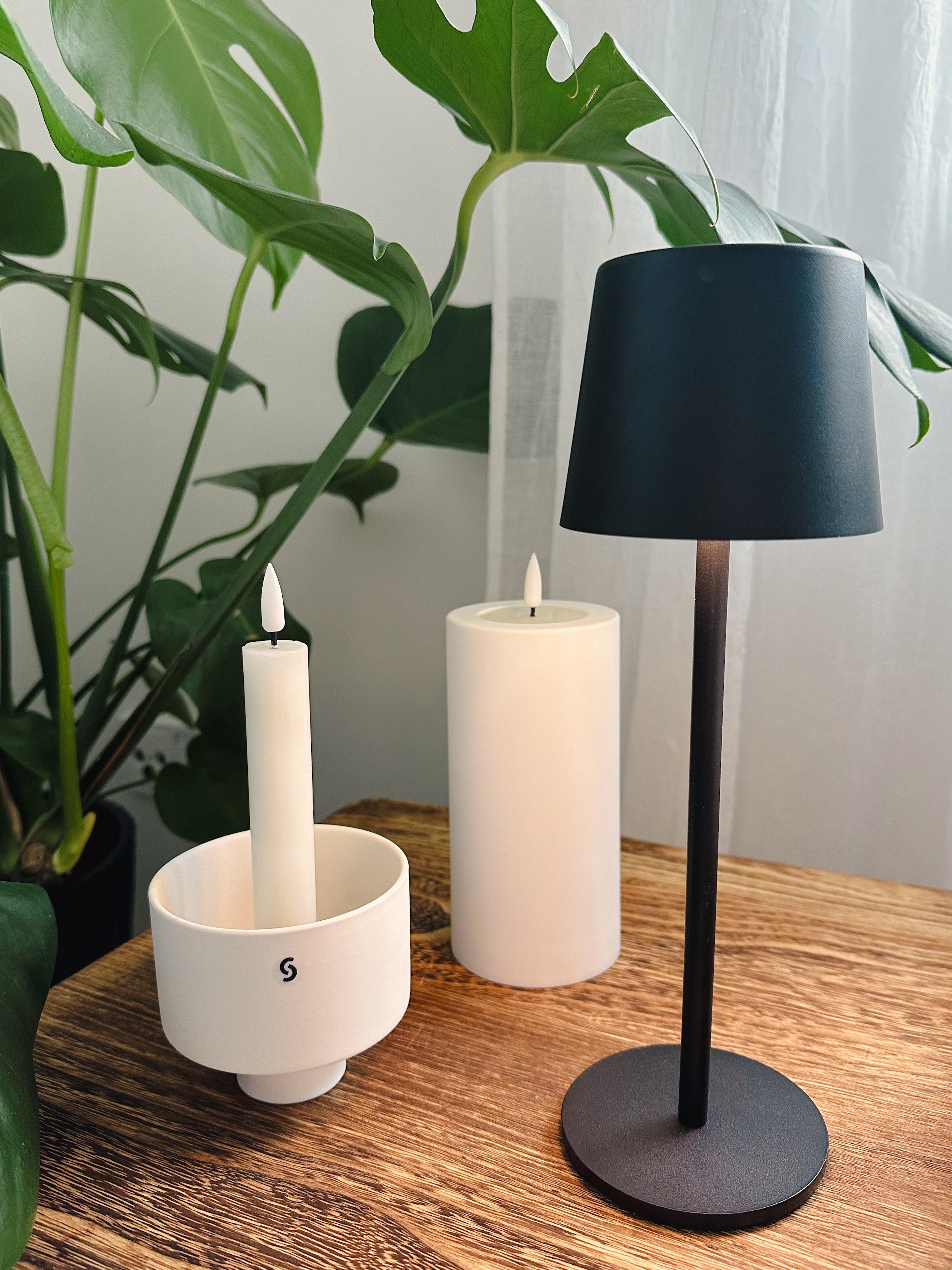 LED Tischleuchte Touch, Dimmfunktion, aufladbar, 3 Farbstufen - schwarz