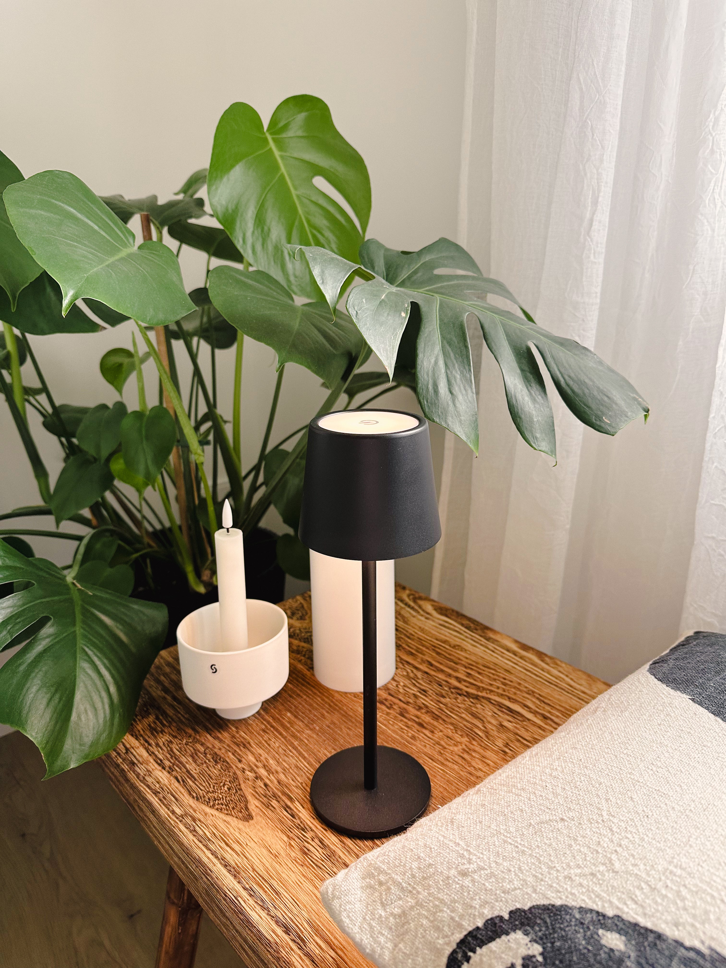 LED Tischleuchte Touch, Dimmfunktion, aufladbar, 3 Farbstufen - schwarz