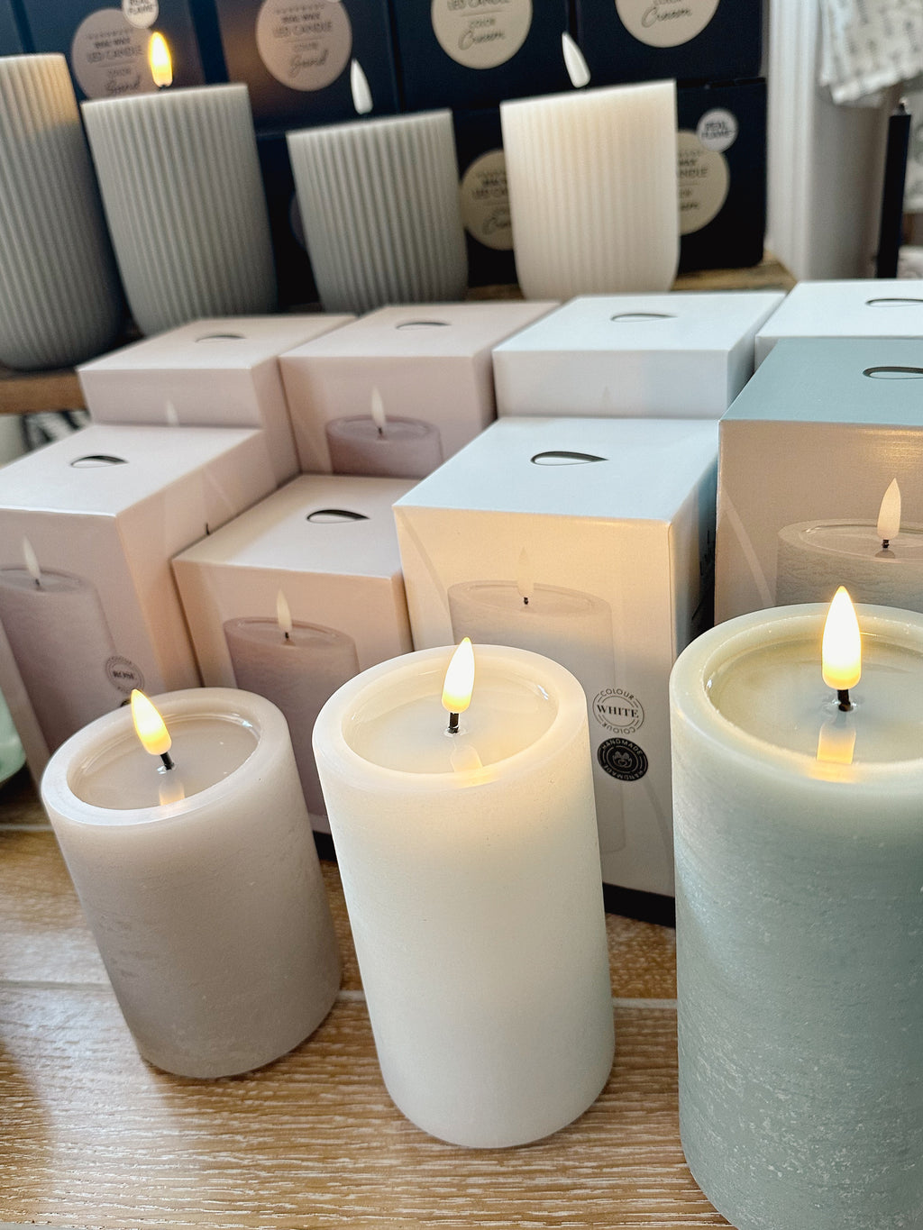 LED UNIQUE Stumpenkerze, salbei Deluxe Homeart - Ø7,5 X H 15 cm