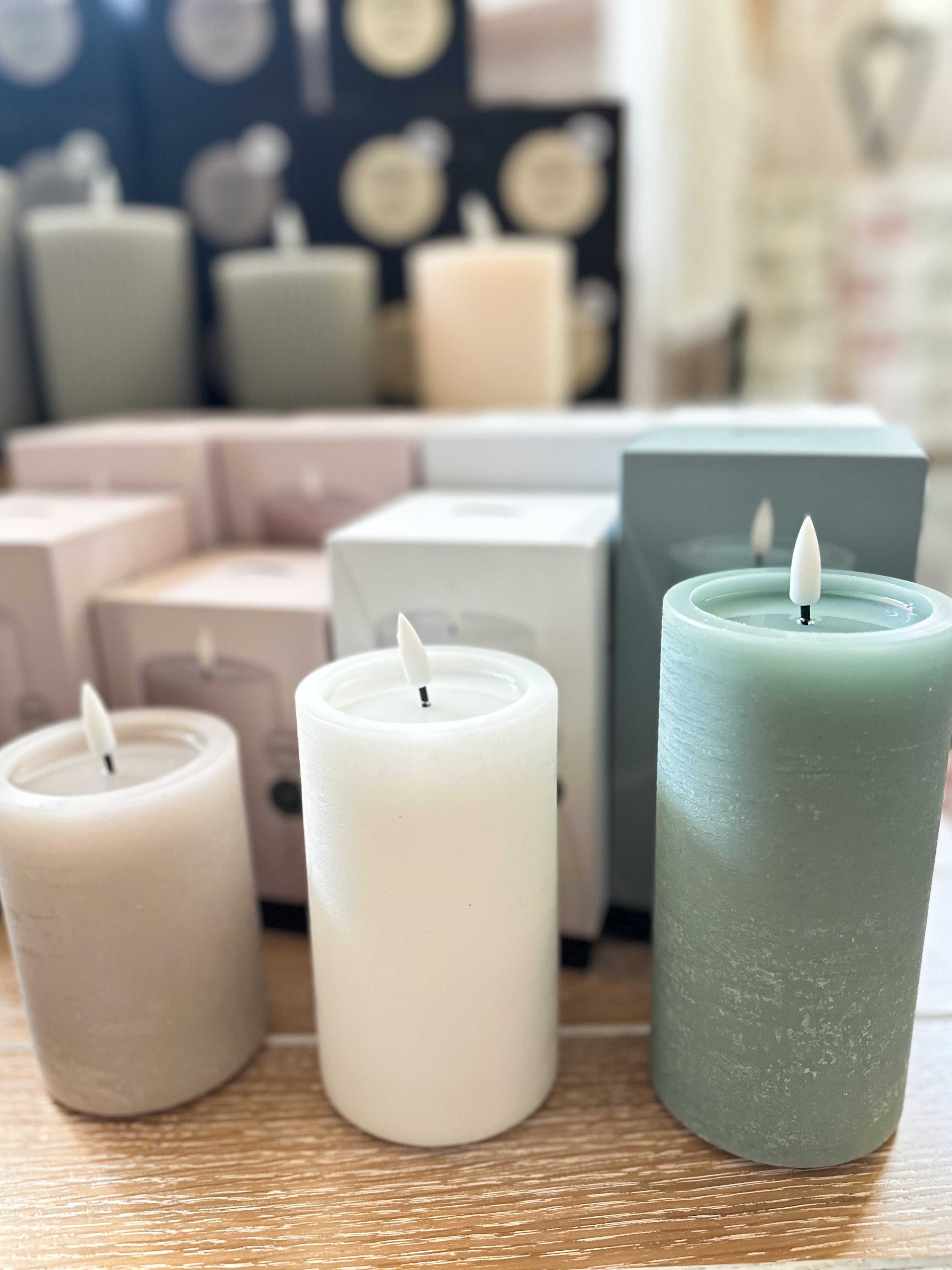 LED UNIQUE Stumpenkerze, salbei Deluxe Homeart - Ø7,5 X H 15 cm