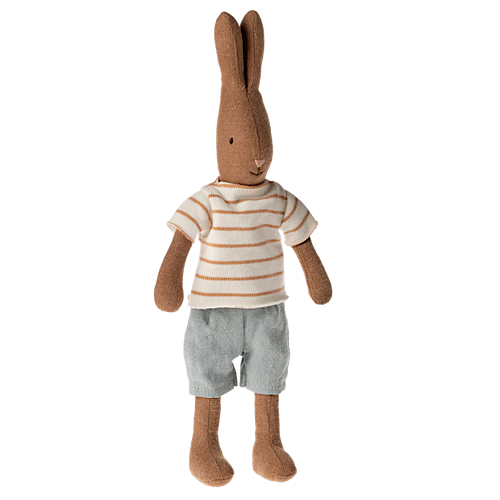Hase, Größe 1 - Junge mit gestreifter Bluse und Shorts - 26 cm