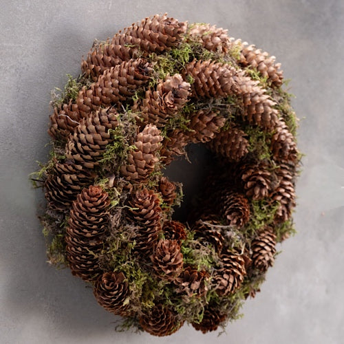 Kranz/ Tannenzapfen mit Moos Natural - 30 cm