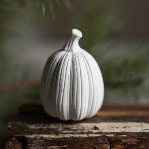 Kürbis TRANHULT aus Keramik - weiß
