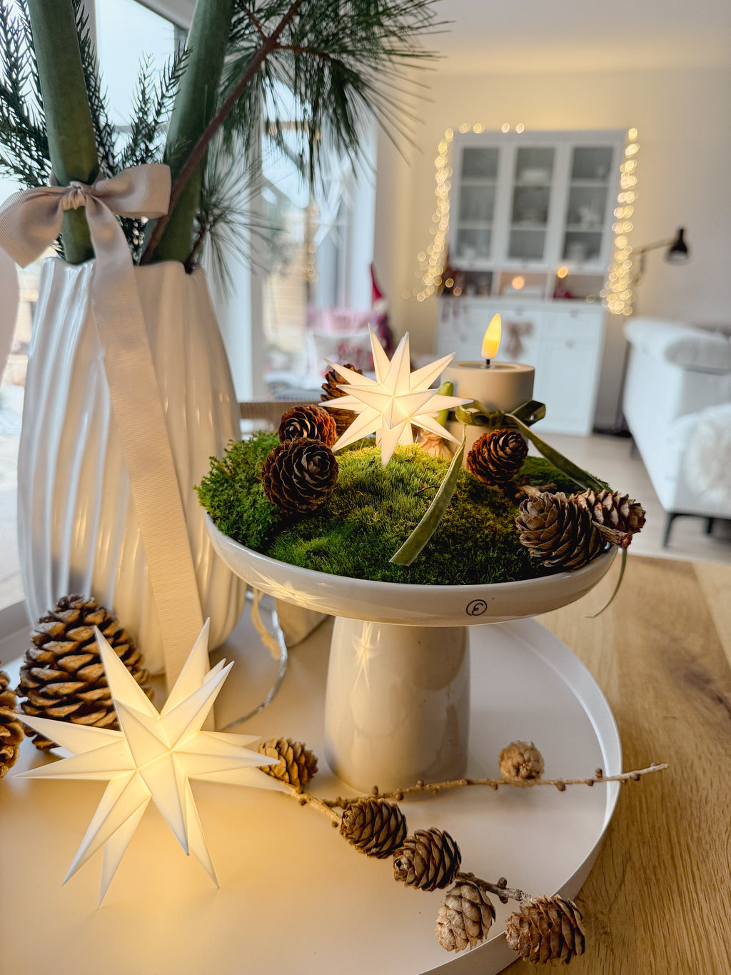 LED Leuchtstern/ Mini-Stern 18 Zacken, für Indoor weiß  Ø 12cm mit Batteriefach und Timer