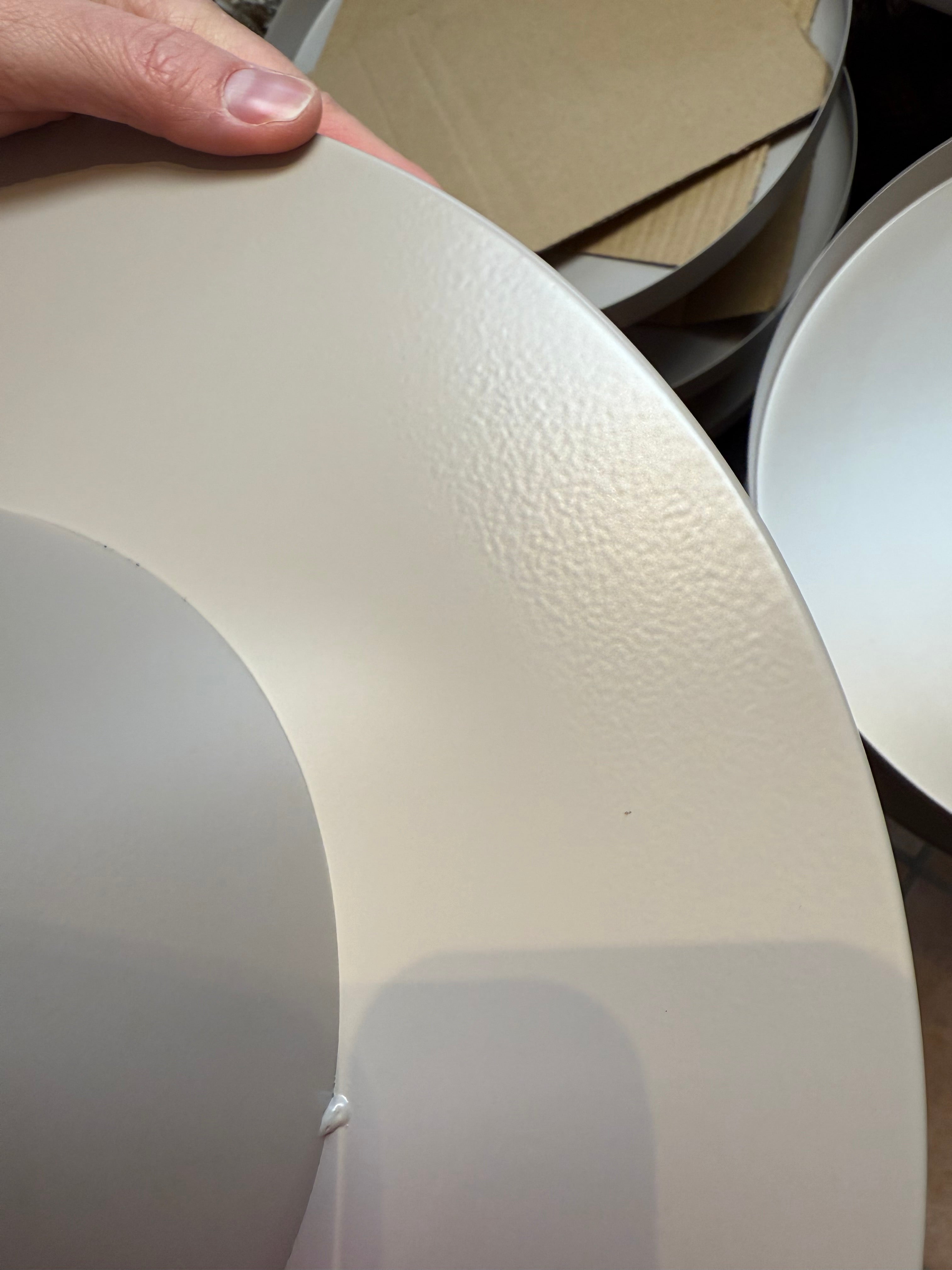 UNPERFEKT - Tablett Samona, Metall beige - Ø 35cm