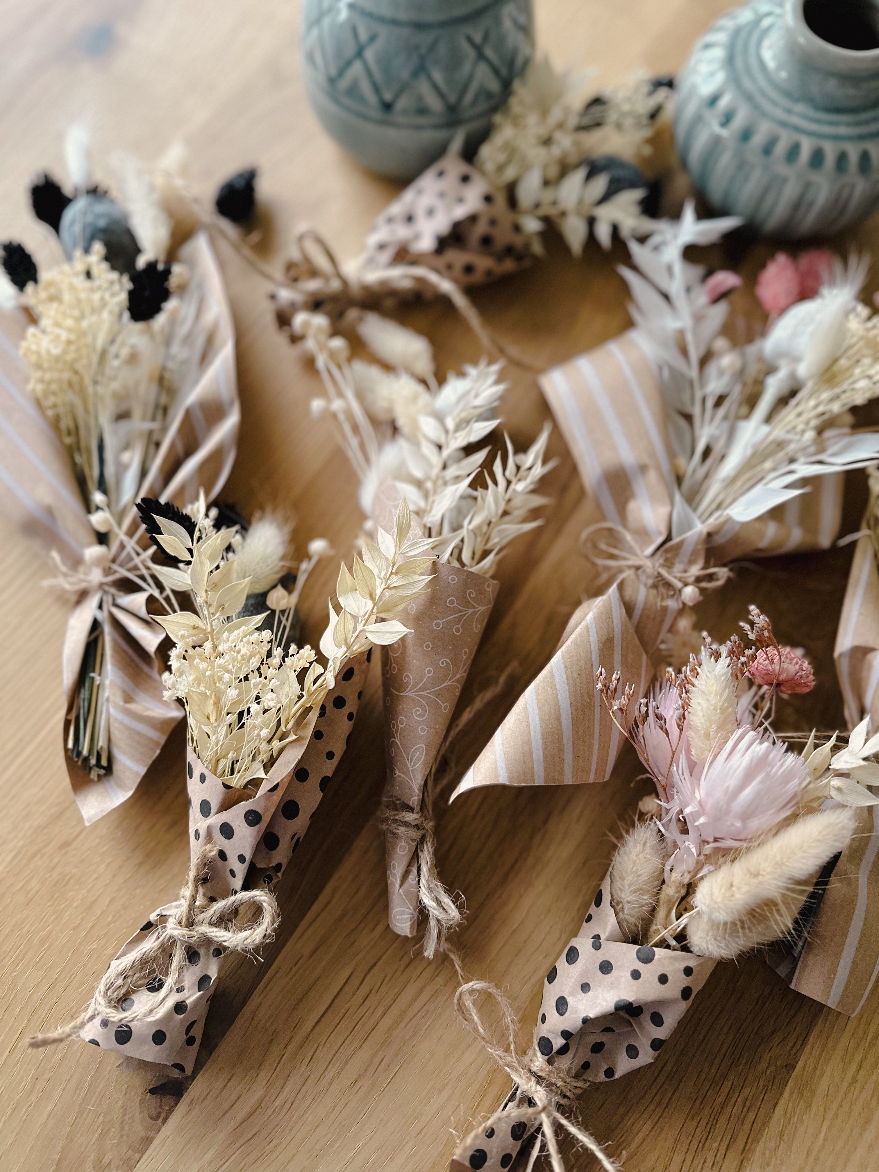 Trockenblumenstrauß - wähle aus  4 Farbdesigns