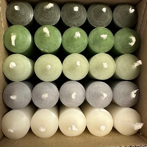 25er Box/ Set "Grün.lich" kurze Stabkerzen 10 x 2,2 cm