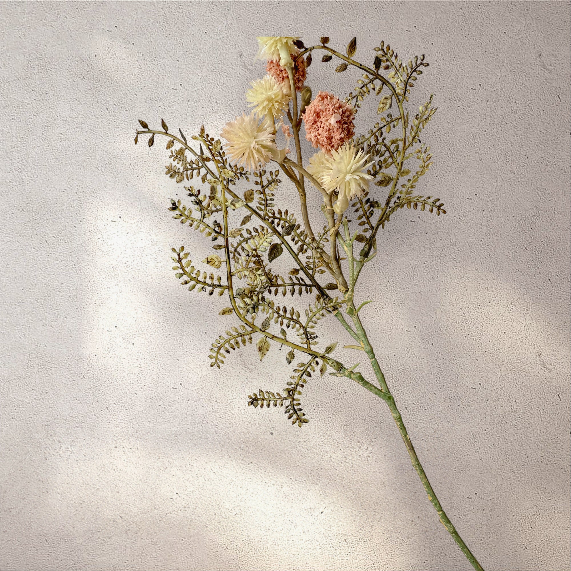 künstliche Blüten/ Kunstblume mit kleine Blüten und Blätter  - creme/ rose´