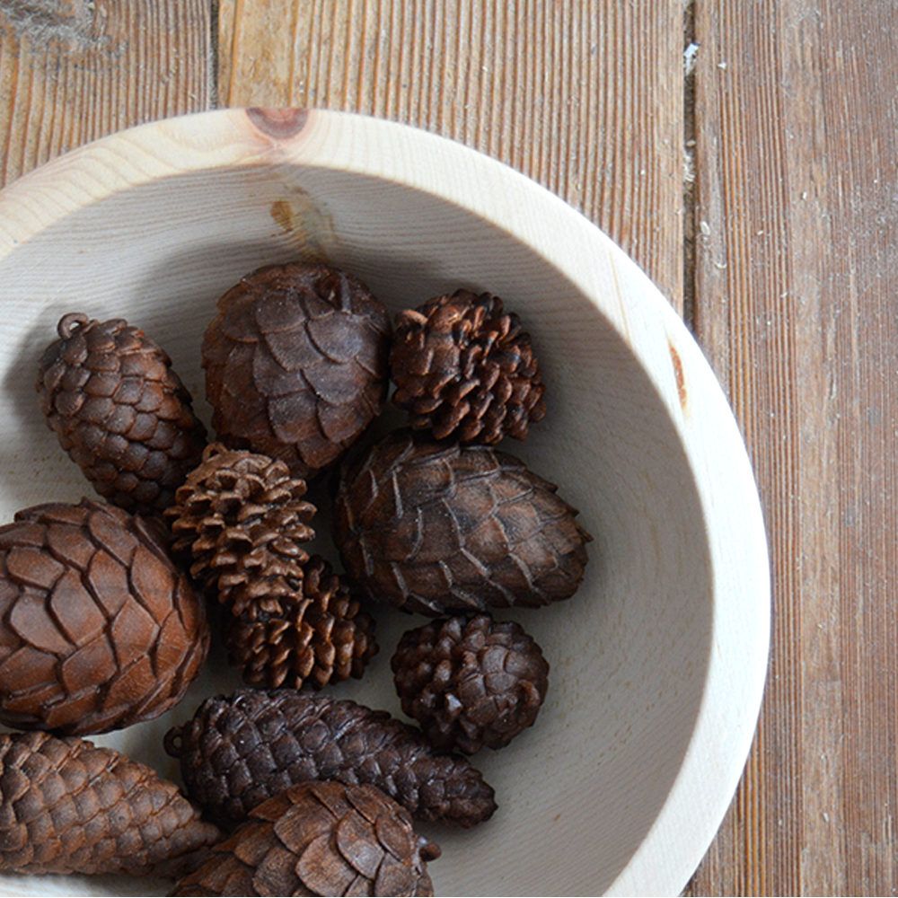 Walnusholz Zirbenzapfen, Nuss - 6 cm
