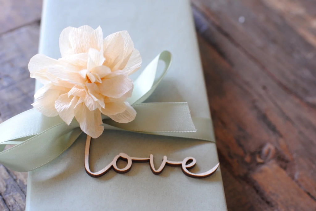 Schriftzug Love mini/ Geschenkanhänger - 2er Set