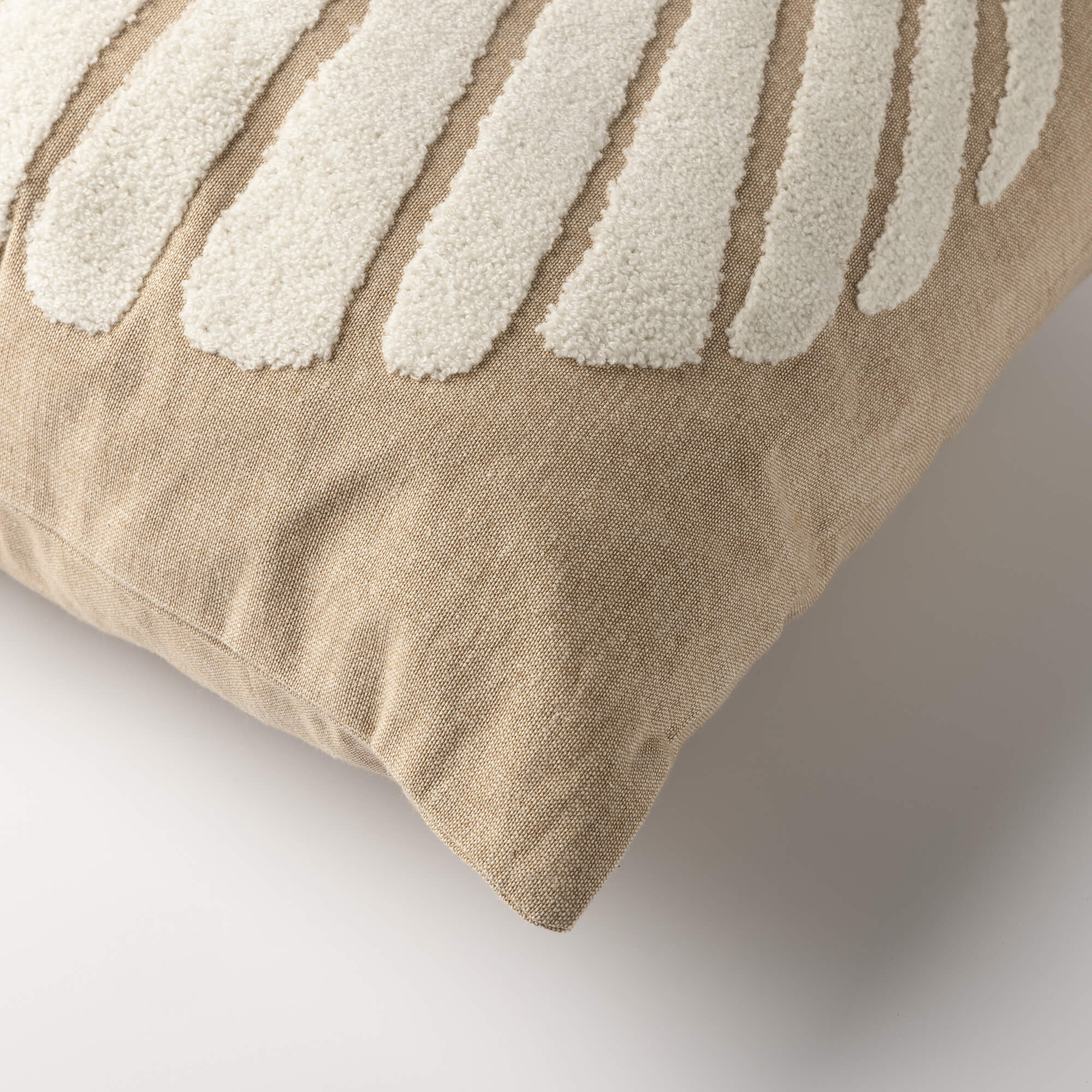 Kissen/ Dekokissen "MERLIJN", Irisch creme -45x45 cm