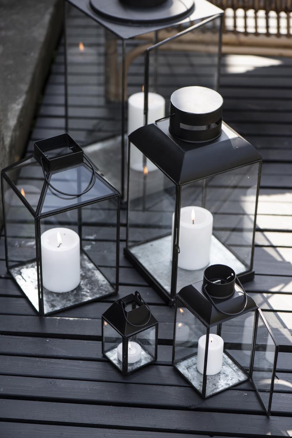 Laterne Norr mit schrägem Glastop, schwarz - H 30cm