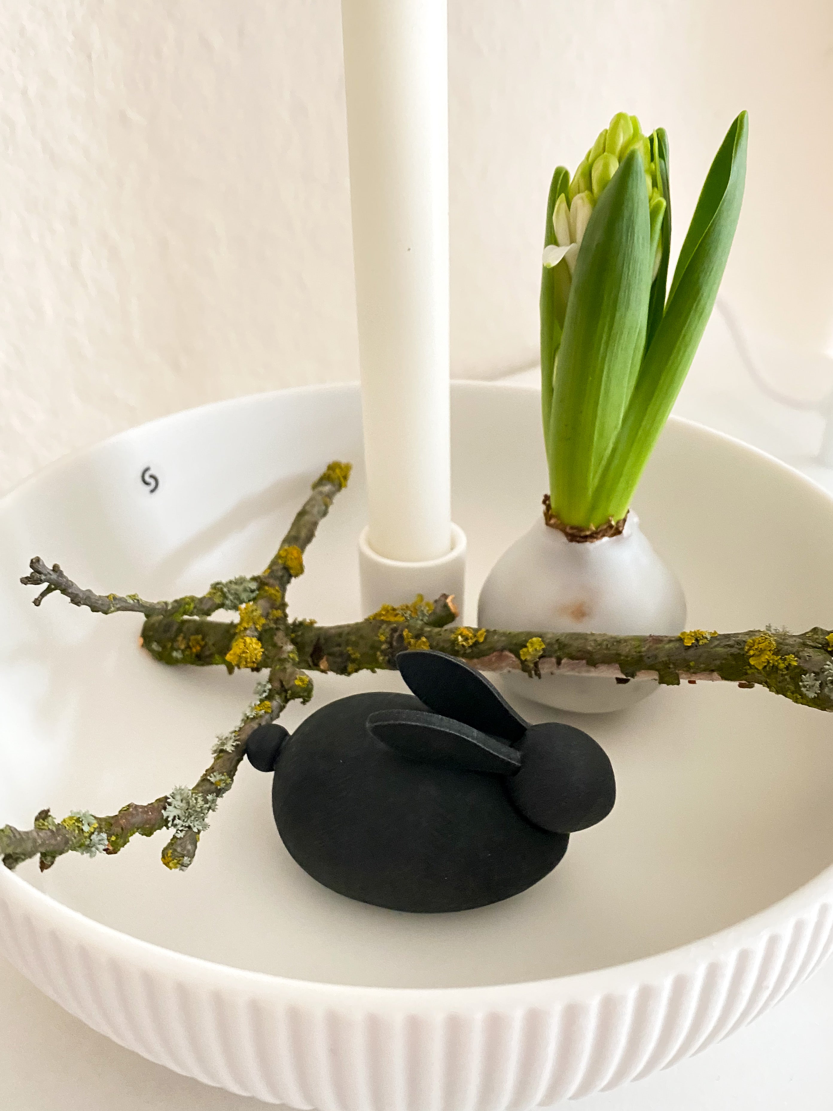 Holzhase/ Hase liegend  - schwarz