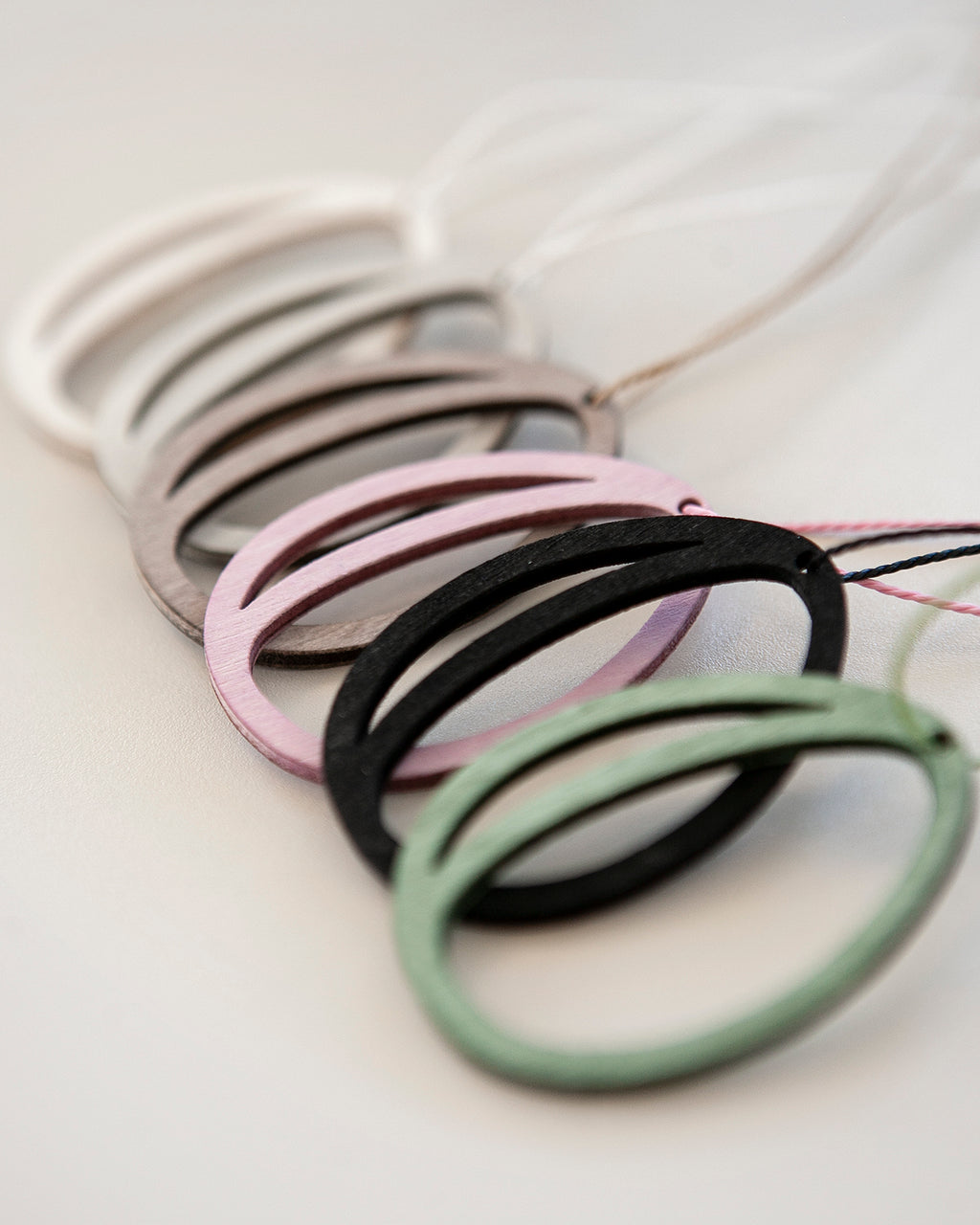 Holzei/ Ei Getlinge, Anhänger - green