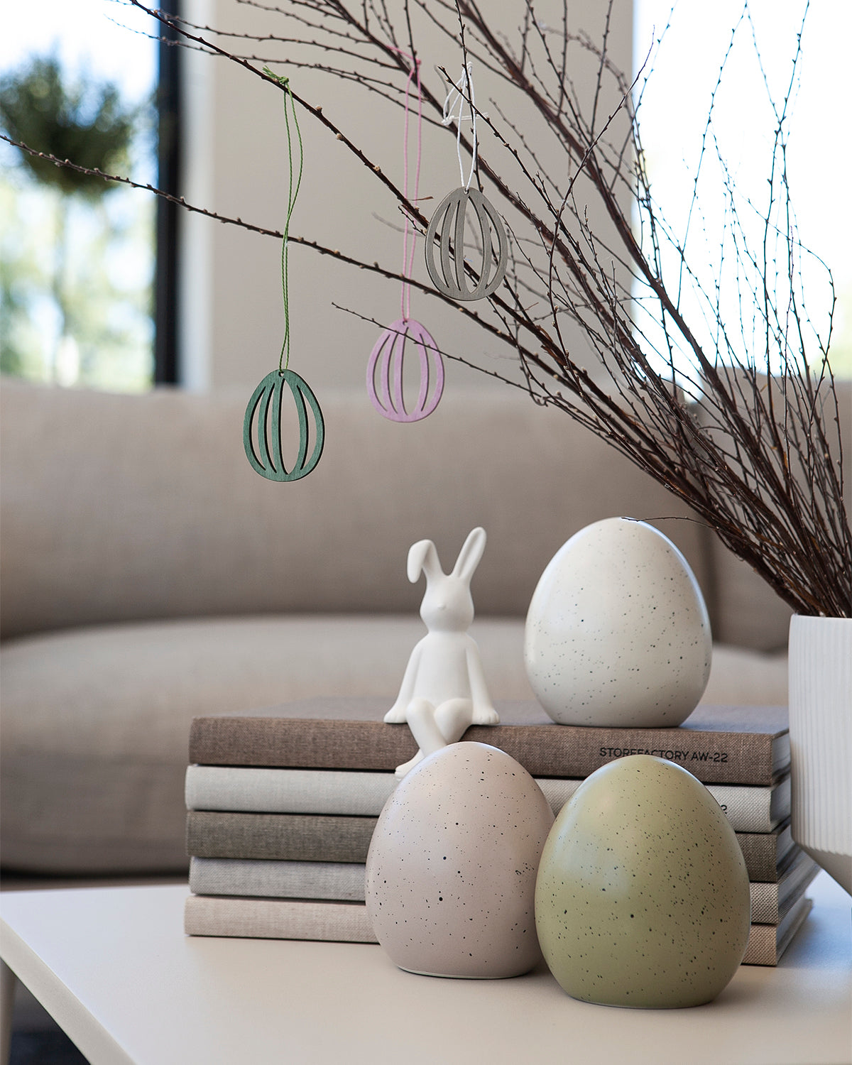 Sitzender Osterhase/ Hase Pelle - Keramik