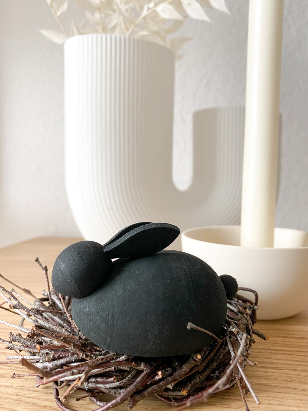 Holzhase/ Hase liegend  - schwarz