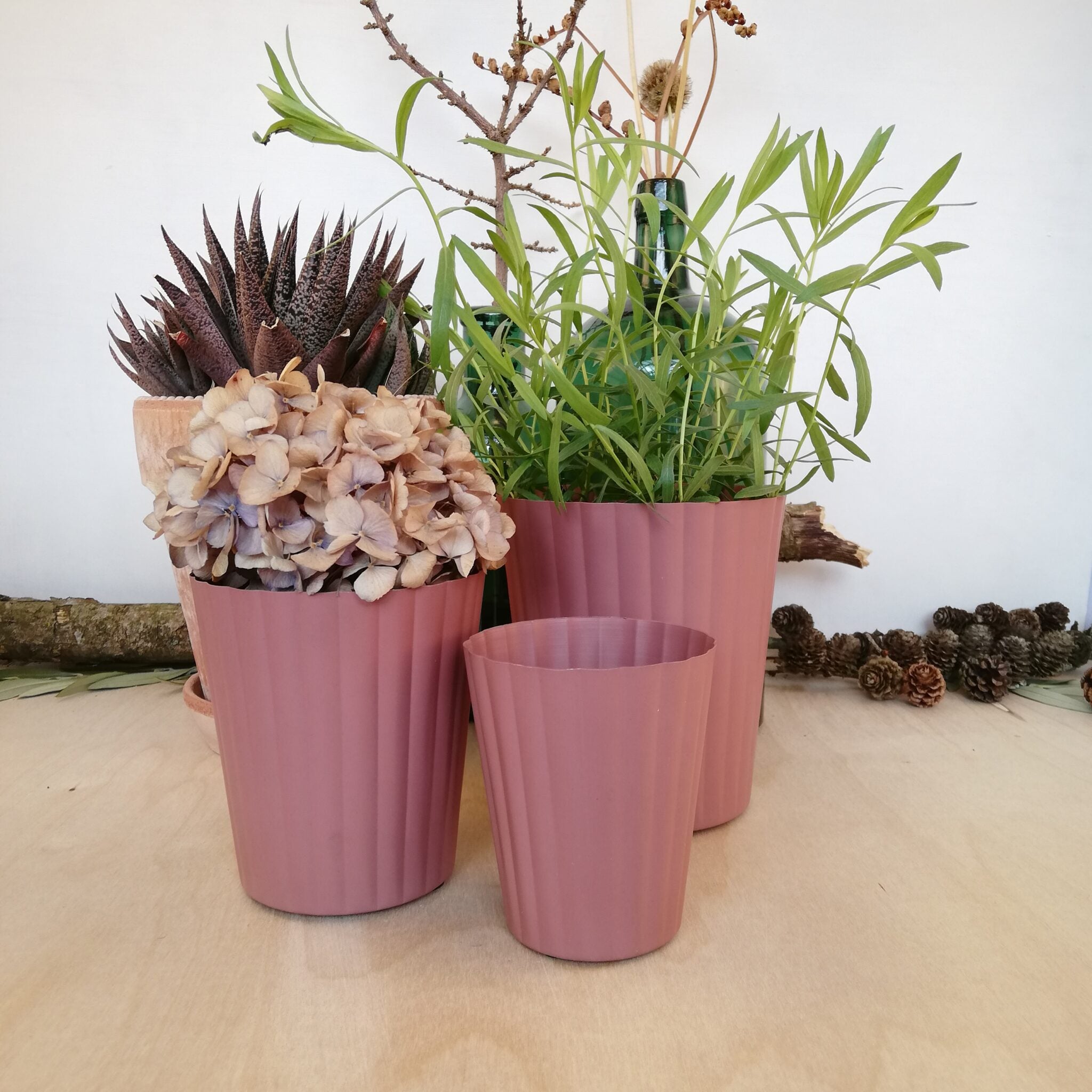 Pflanztöpfe/ Übertopf Rillen, Metall, altrosa - klein