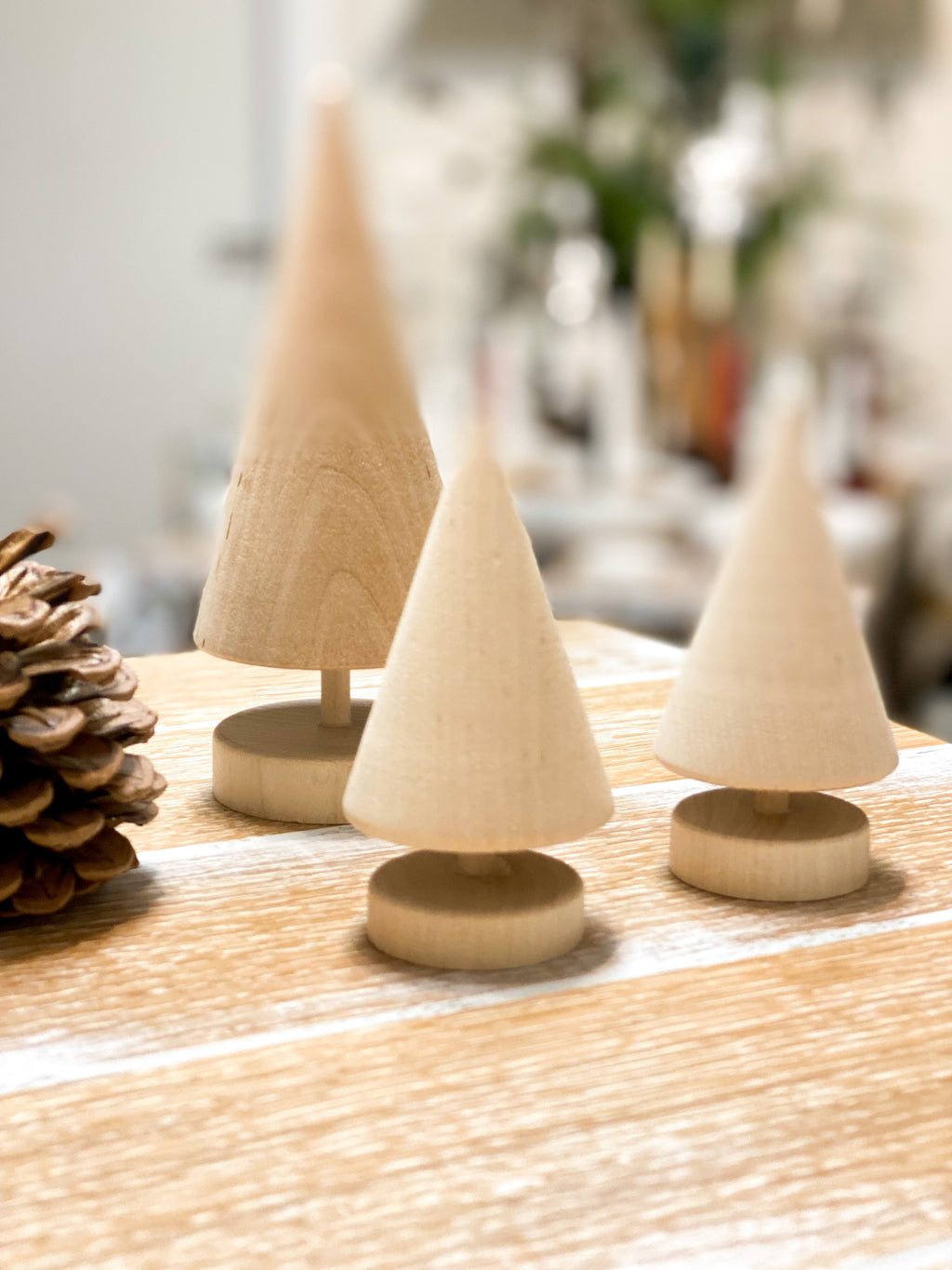 Baum/ Tannenbaum aus Holz, natur - 2 Größen